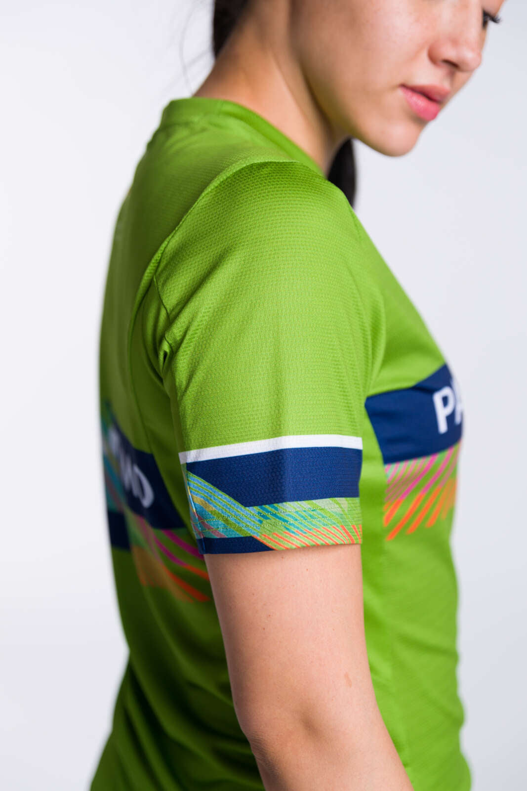 Women's Custom MTB Jersey - Tellus Short Sleeve Shoulder Detail