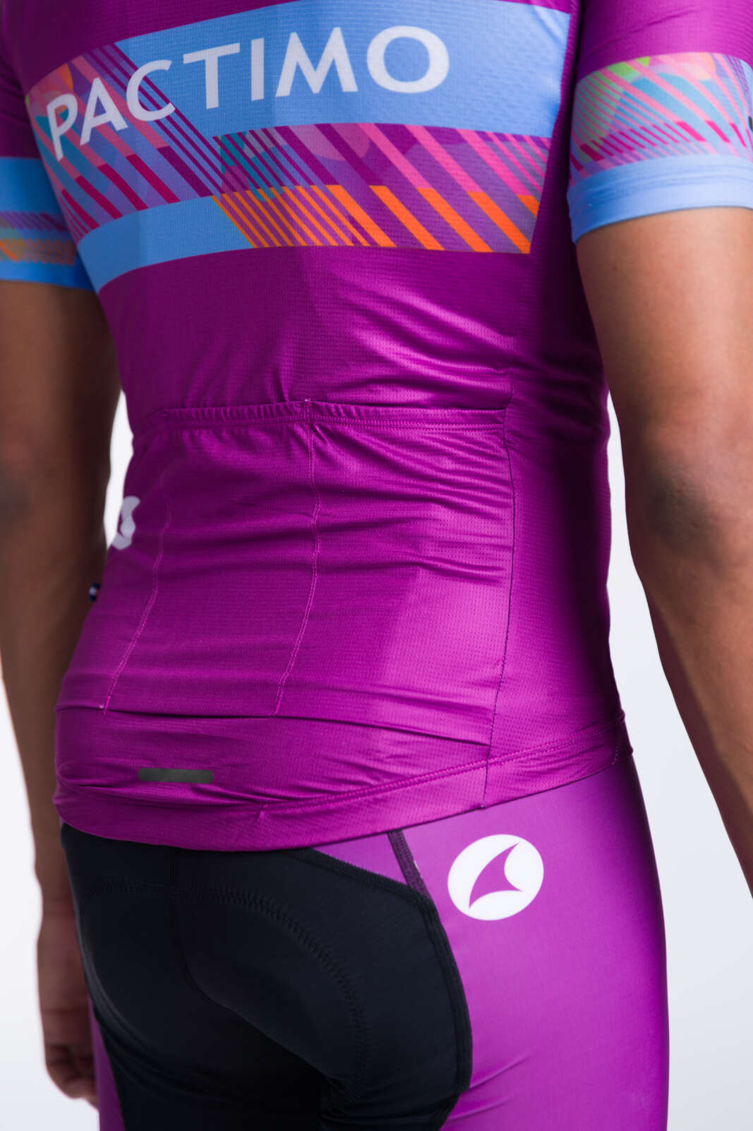 Men's Custom Cycling Jersey - Ascent Aero Pocket View #fit_aero