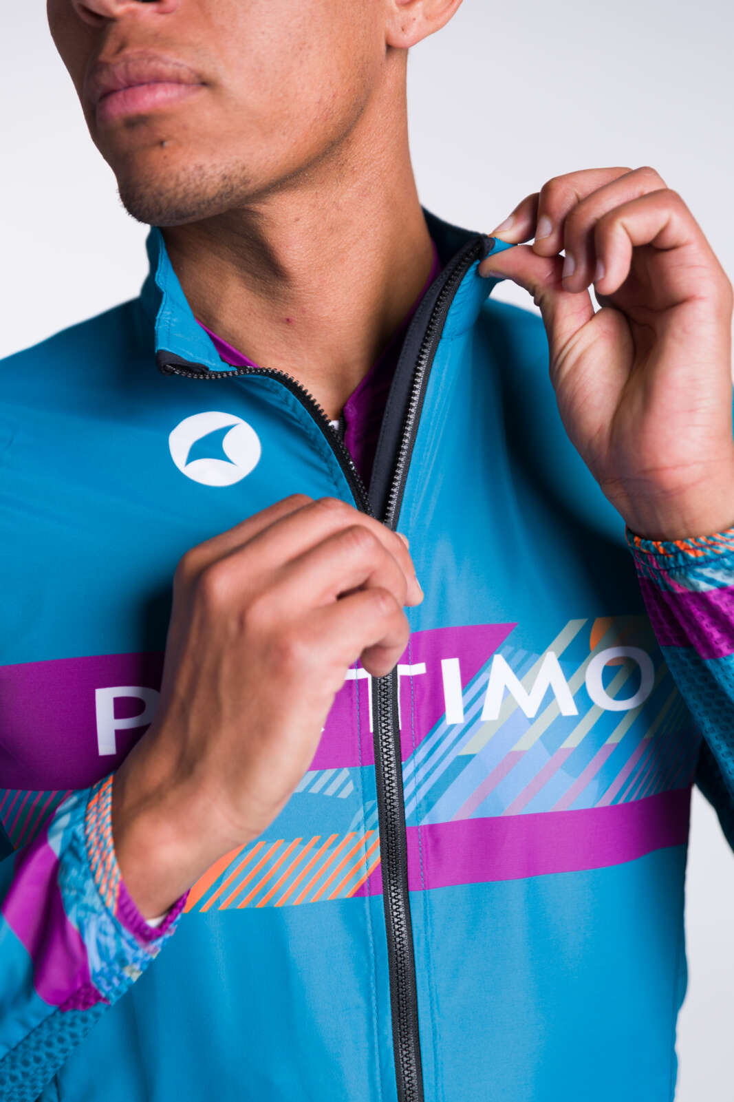 Men's Custom Cycling Wind Jacket - Divide Zipper Detail