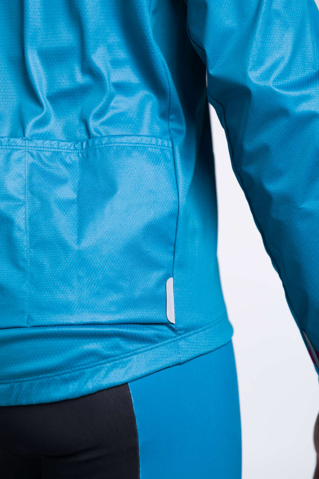 Men's Custom Cycling Jacket for Cold Weather - Breckenridge Pocket Reflective Detail