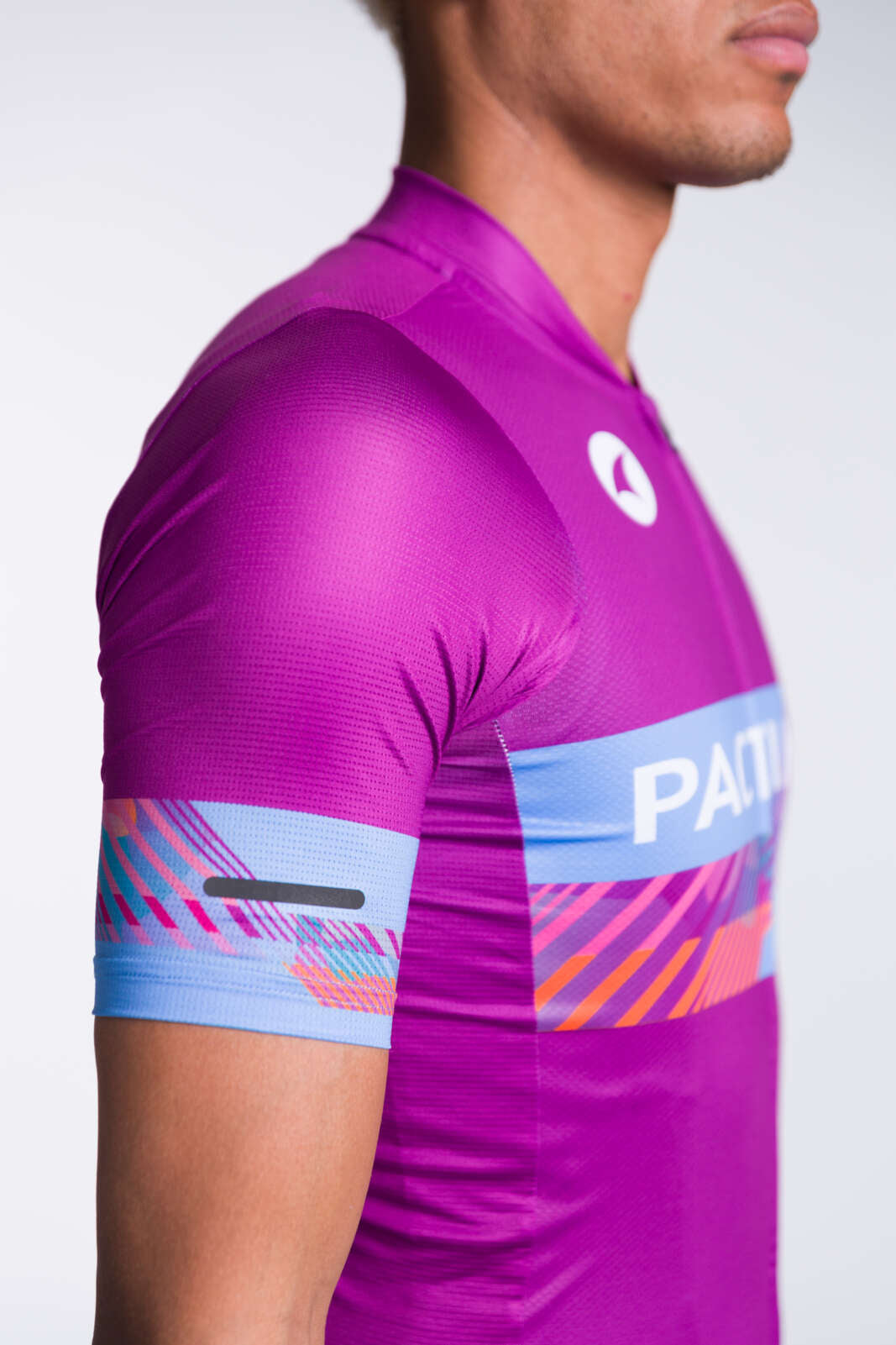 Men's Custom Cycling Jersey - Ascent Aero Sleeve View #fit_aero